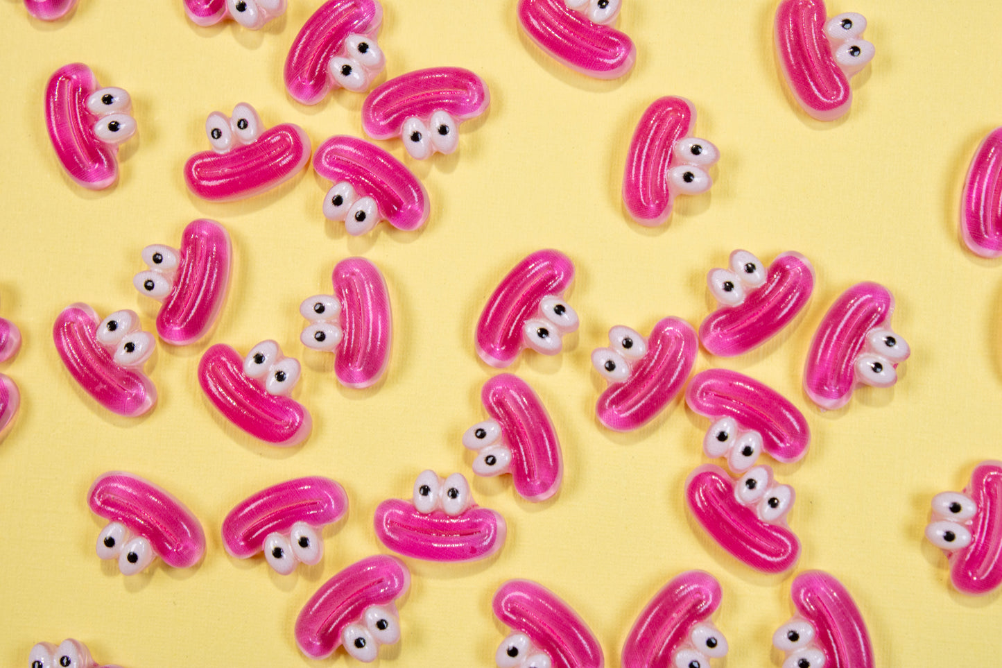 Kissy Kissy Nail Charms (2pc)