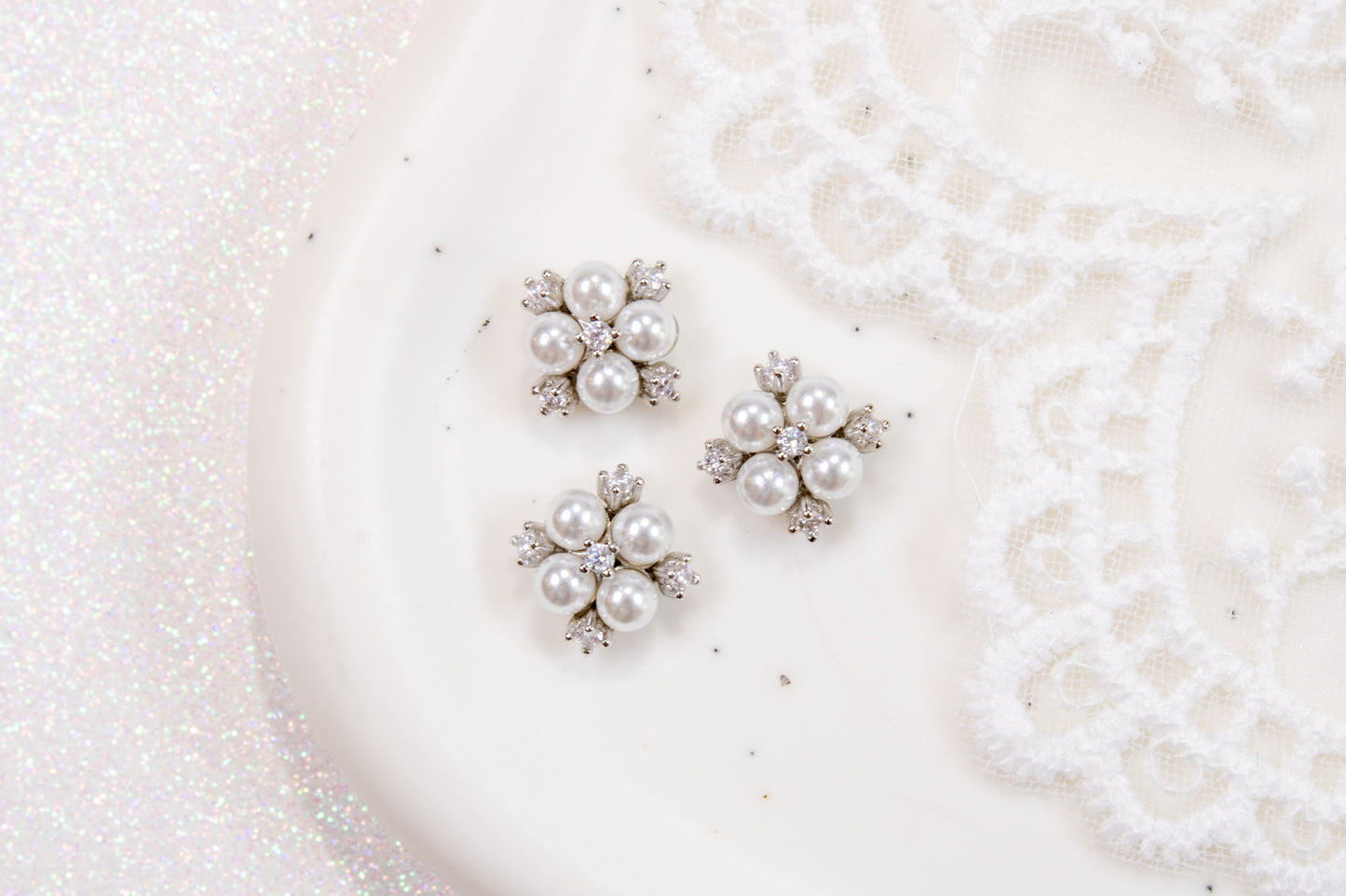 Pearl Cluster Nail Charms (2pc)