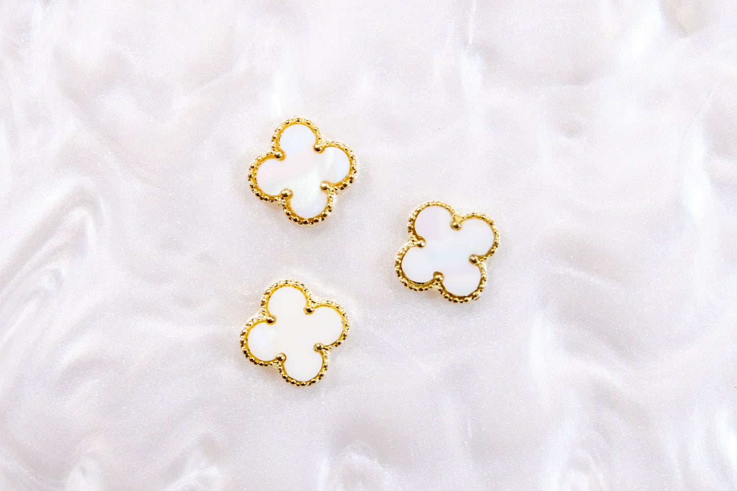 Clover Nail Charms (2pc)