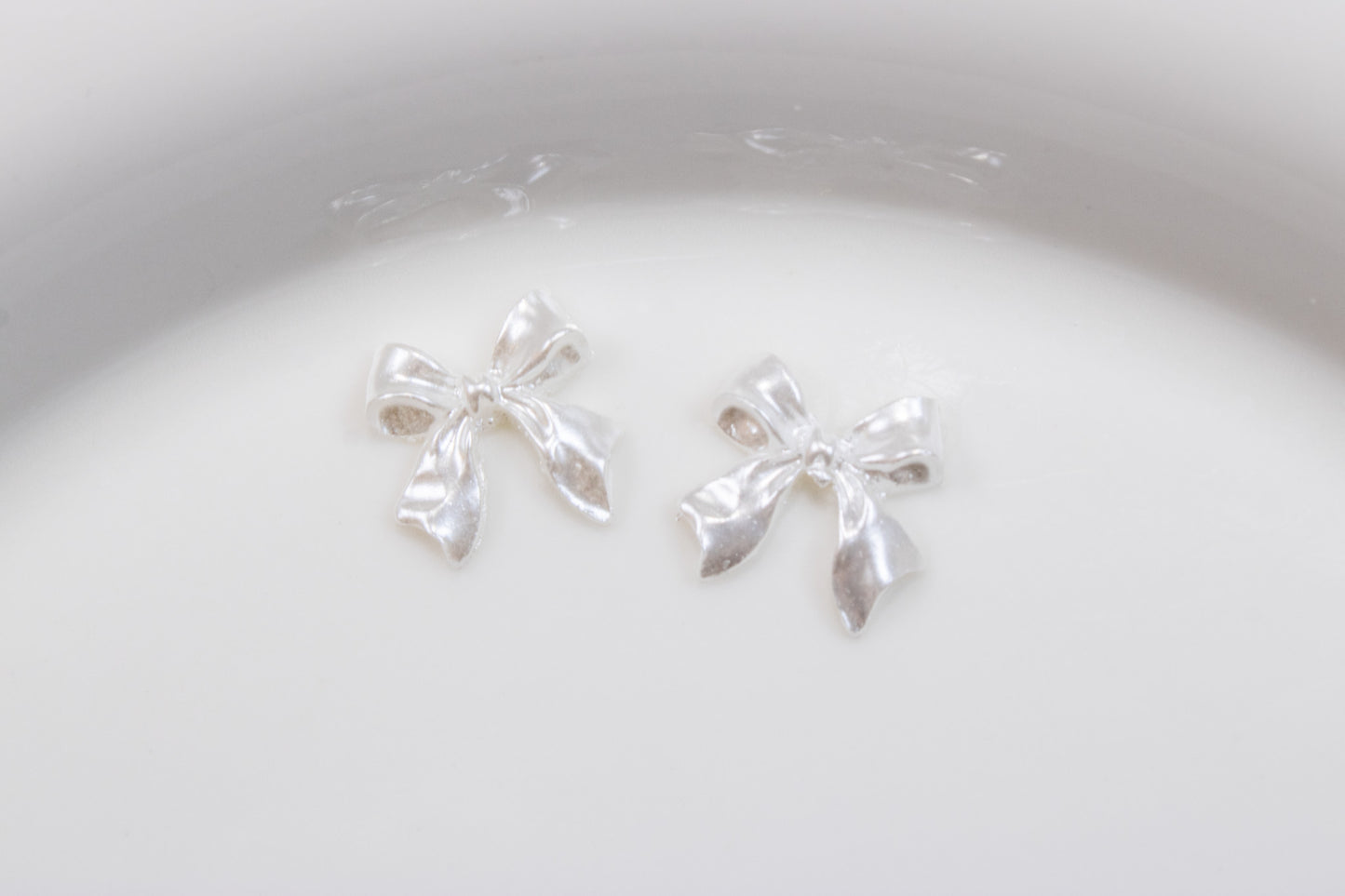 Romantic Bow Nail Charms (5pc)