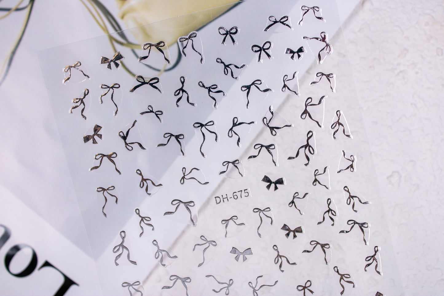 4 Color Classic Bow Nail Sticker