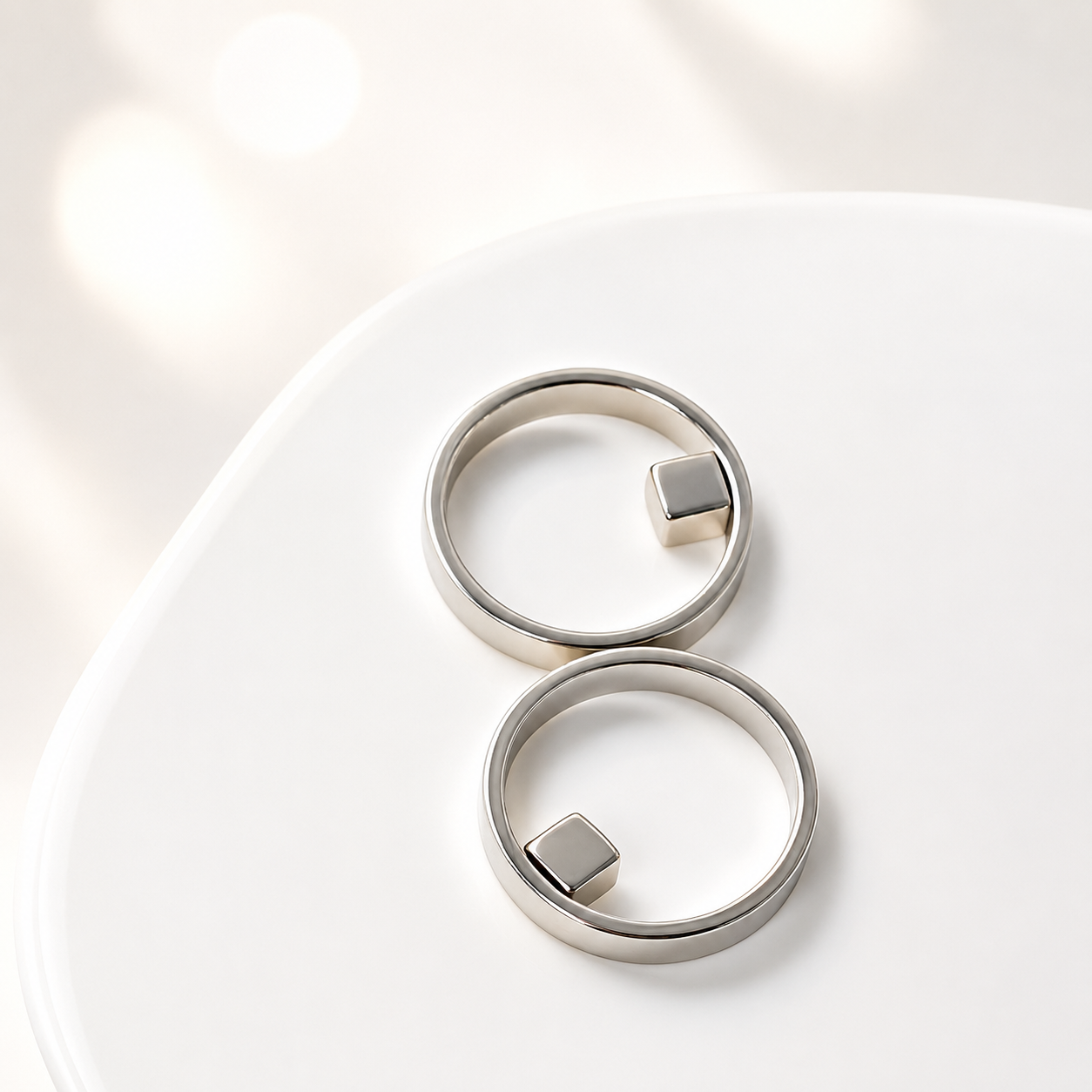 Halo Cat Eye Ring Magnet