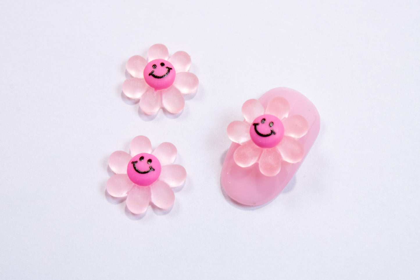 Smiley Flower Nail Charms (2pc)