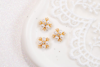 Pearl Cluster Nail Charms (2pc)