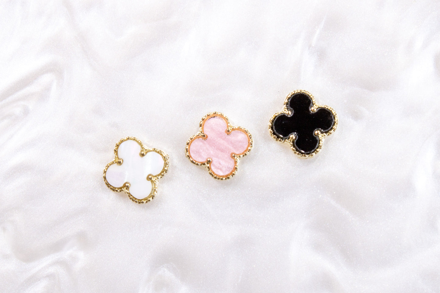 Clover Nail Charms (2pc)