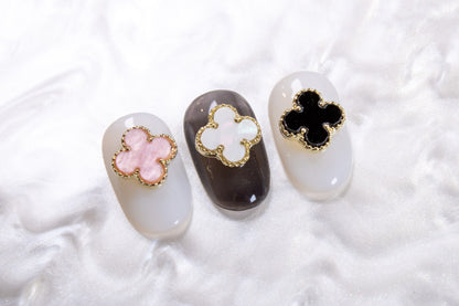Clover Nail Charms (2pc)