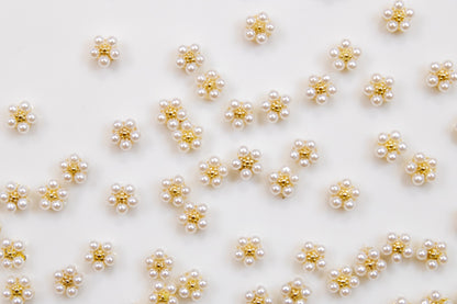 Pearl Blossom Nail Charms (10pc)