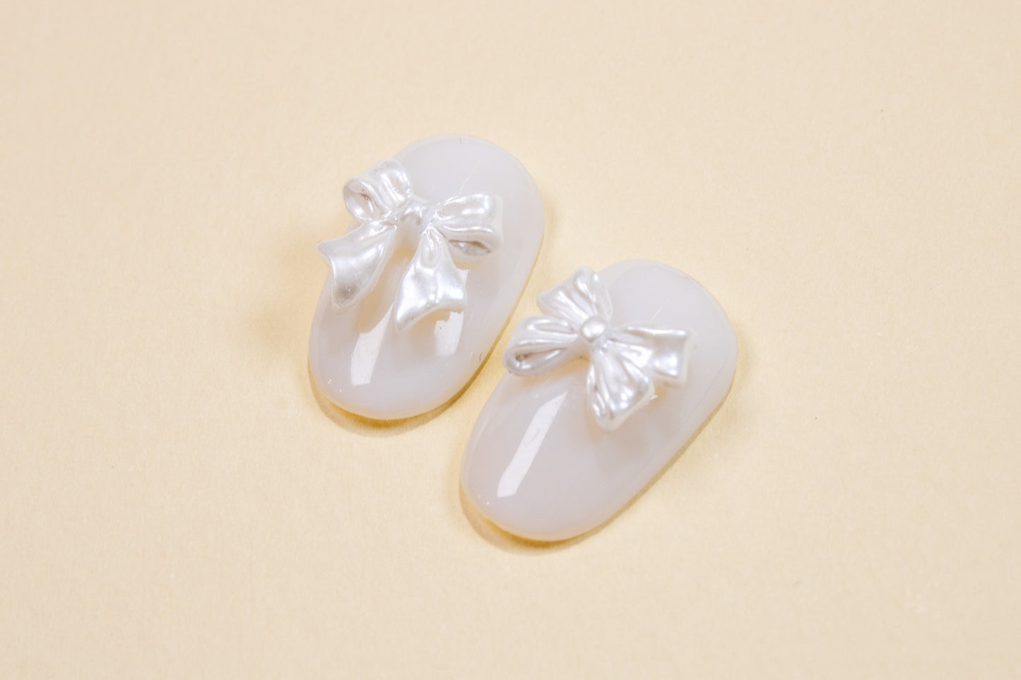 Pearl Satin Bow Nail Charms (5pc)