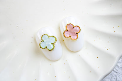 Clover Nail Charms (2pc)